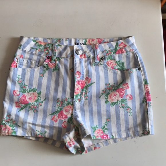 BDG Pants - BDG Floral Shorts